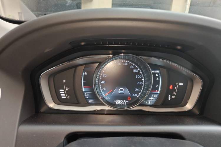 Used Volvo XC60 2015 T5 AWD Smart Drive Edition Instrument Cluster
