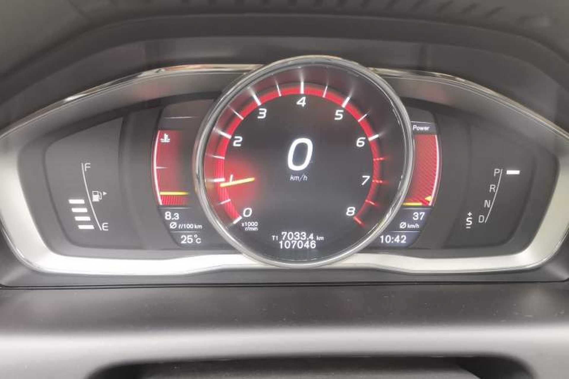 Used Volvo XC60 2015 T5 Smart Upgrade Model Instrument Cluster