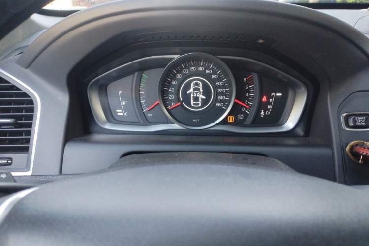 Used Volvo XC60 2015 T5 Smart Upgrade Model Instrument Cluster