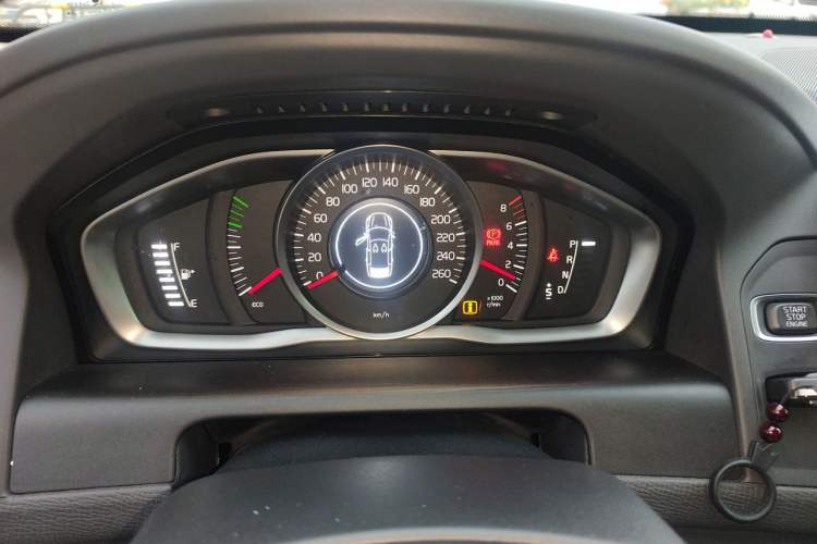 Used Volvo XC60 2015 T5 Smart Upgrade Model Instrument Cluster