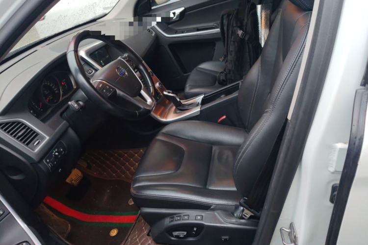 Used Volvo XC60 2015 T5 Smart Upgrade Model Left Front Seat