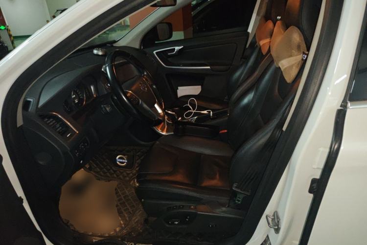 Used Volvo XC60 2015 T5 Smart Upgrade Model Left Front Seat