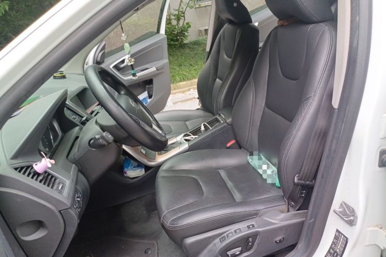 Used Volvo XC60 2015 T5 Smart Upgrade Model Left Front Seat
