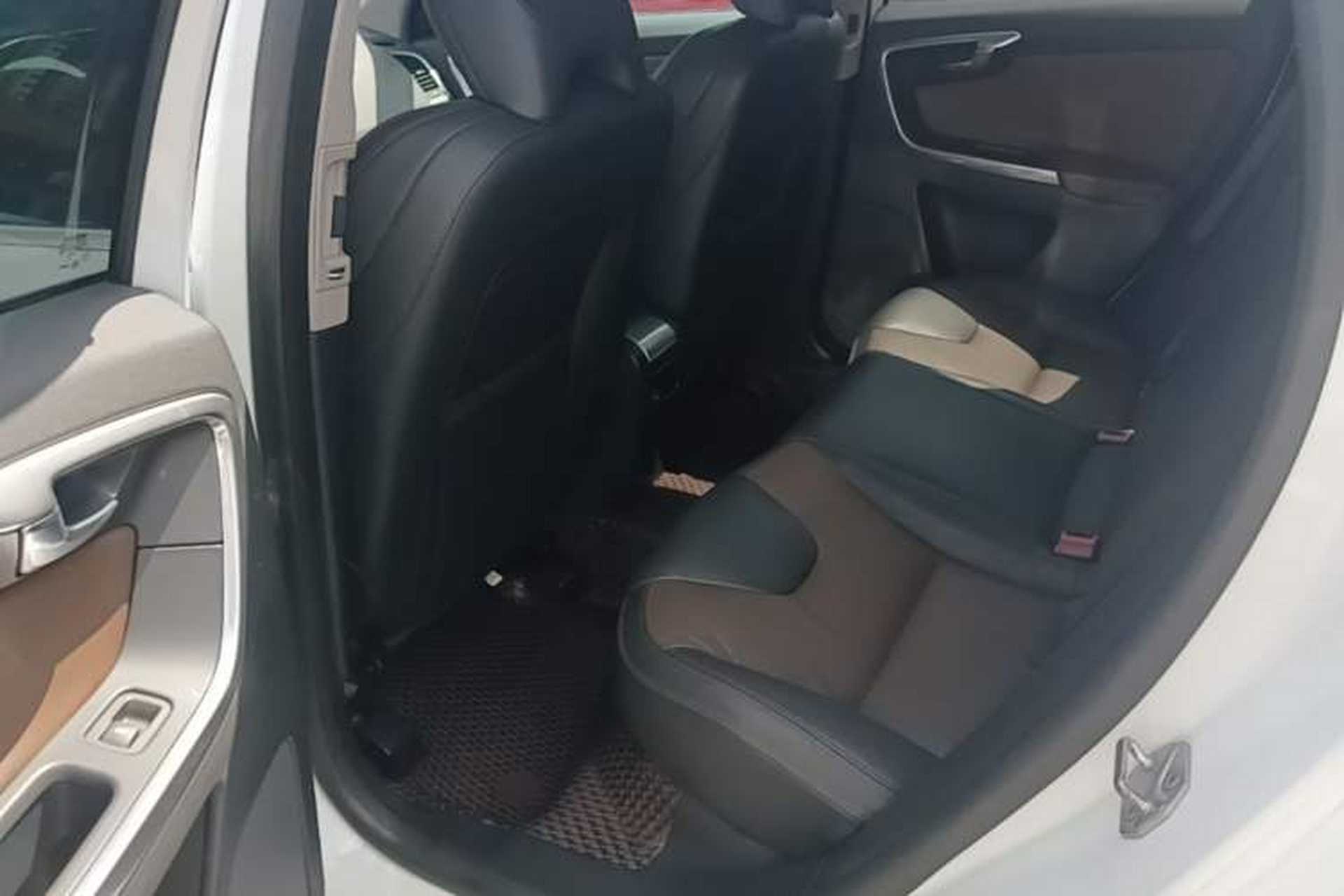 Used Volvo XC60 2015 T5 AWD Zhiyuan Edition Left Rear Seat