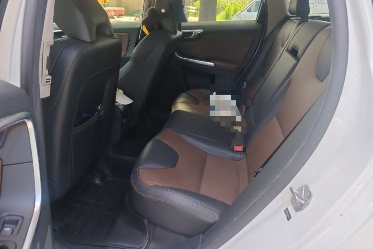Used Volvo XC60 2015 T5 AWD Zhiyuan Edition Left Rear Seat
