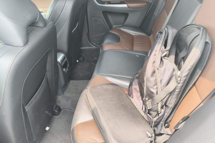 Used Volvo XC60 2015 T5 AWD Zhiyuan Edition Left Rear Seat