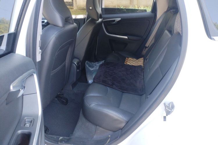 Used Volvo XC60 2015 T5 Smart Upgrade Model Left Rear Seat