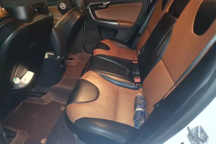 Used Volvo XC60 2015 T5 Smart Edition Left Rear Seat