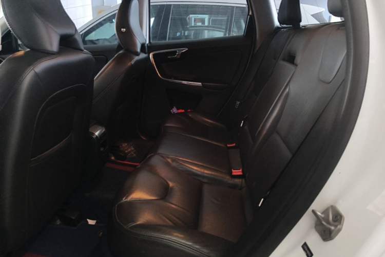 Used Volvo XC60 2015 T5 Smart Upgrade Model Left Rear Seat