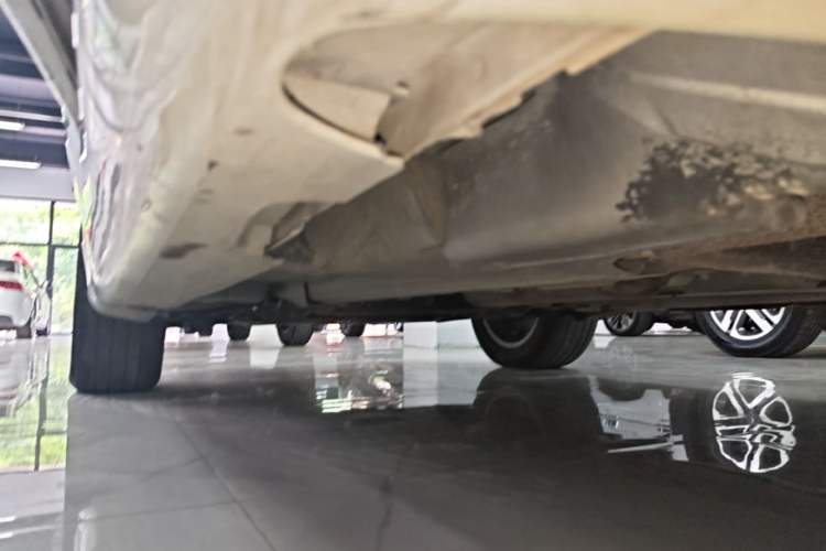 Used Volvo XC60 2015 T5 Smart Upgrade Model Left Side Sill