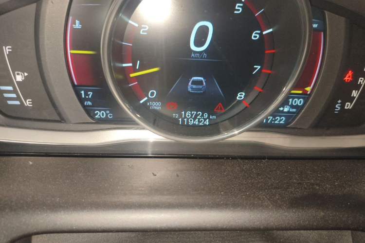 Used Volvo XC60 2015 T5 AWD Smart Drive Edition Odometer Close Up