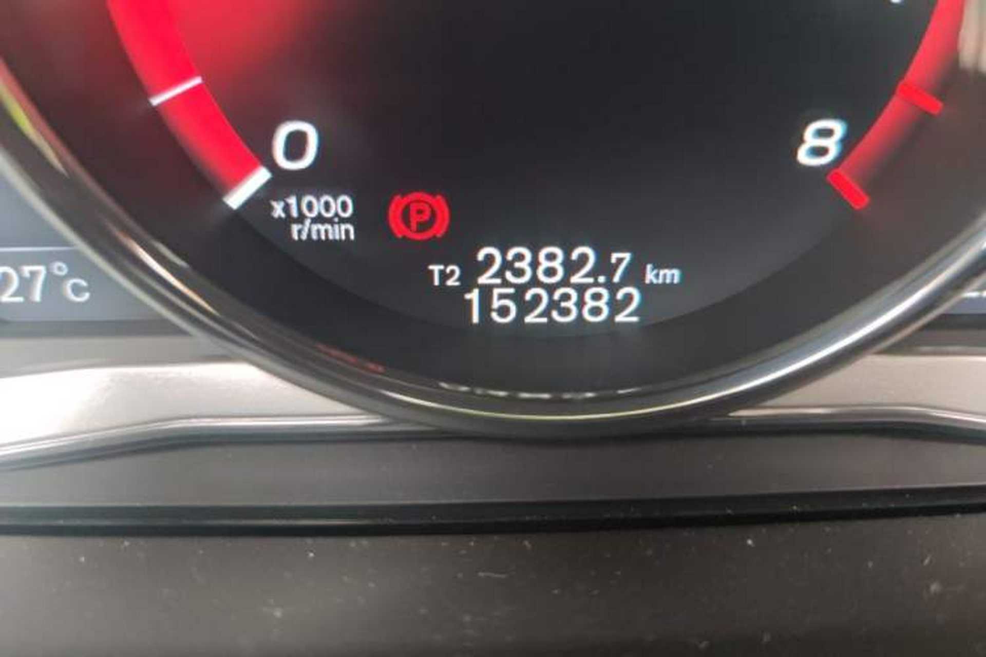 Used Volvo XC60 2015 T5 Smart Upgrade Model Odometer Close Up