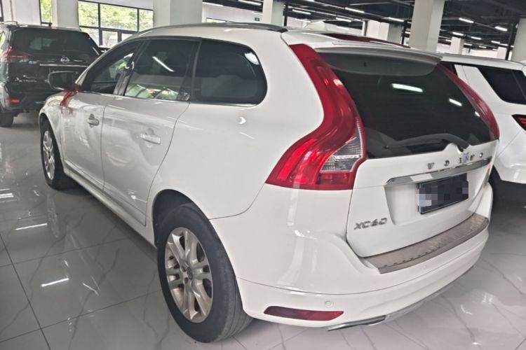 Used Volvo XC60 2015 T5 Smart Upgrade Model Rear Left 45 Deg
