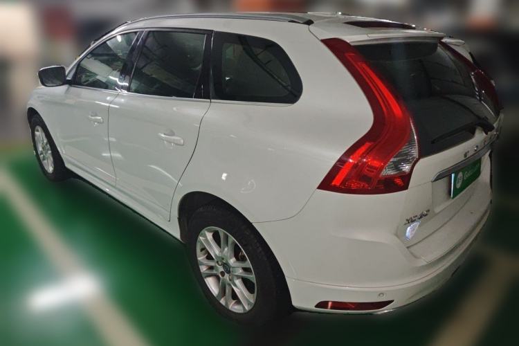 Used Volvo XC60 2015 T5 Smart Upgrade Model Rear Left 45 Deg