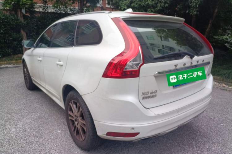Used Volvo XC60 2015 T5 Smart Upgrade Model Rear Left 45 Deg
