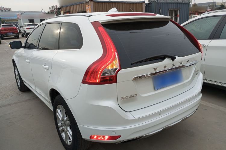 Used Volvo XC60 2015 T5 Smart Upgrade Model Rear Left 45 Deg