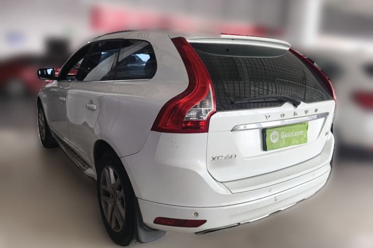 Used Volvo XC60 2015 T5 Smart Upgrade Model Rear Left 45 Deg