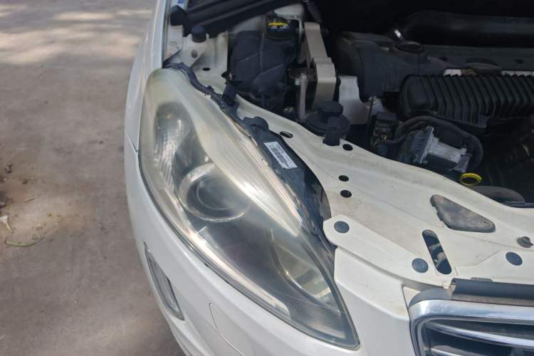 Used Volvo XC60 2015 T5 AWD Zhiyuan Edition Right Front Headlight