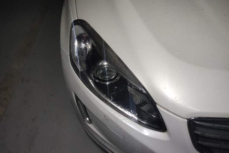 Used Volvo XC60 2015 T5 Smart Upgrade Model Right Front Headlight