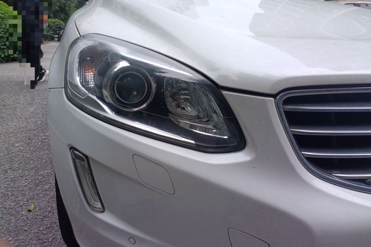 Used Volvo XC60 2015 T5 Smart Upgrade Model Right Front Headlight