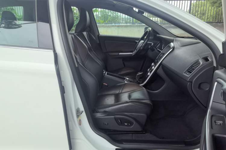 Used Volvo XC60 2015 T5 AWD Zhiyuan Edition Right Front Seat