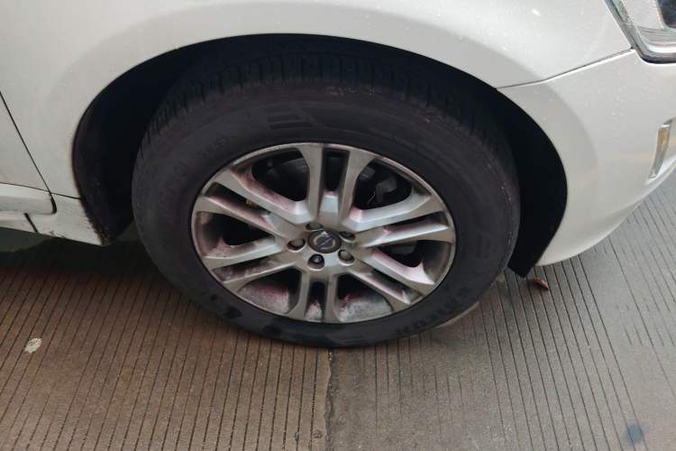 Used Volvo XC60 2015 T5 Smart Upgrade Model Right Front Wheel Hub