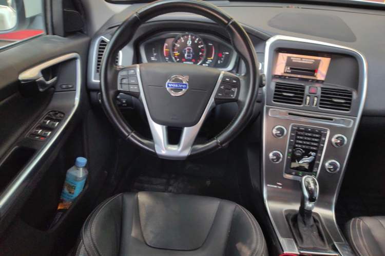 Used Volvo XC60 2015 T5 AWD Zhiyuan Edition Steering Wheel