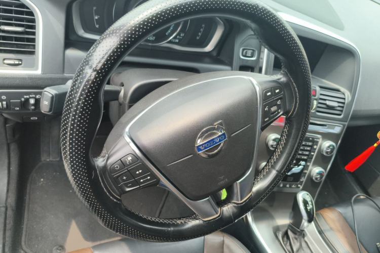 Used Volvo XC60 2015 T5 AWD Zhiyuan Edition Steering Wheel