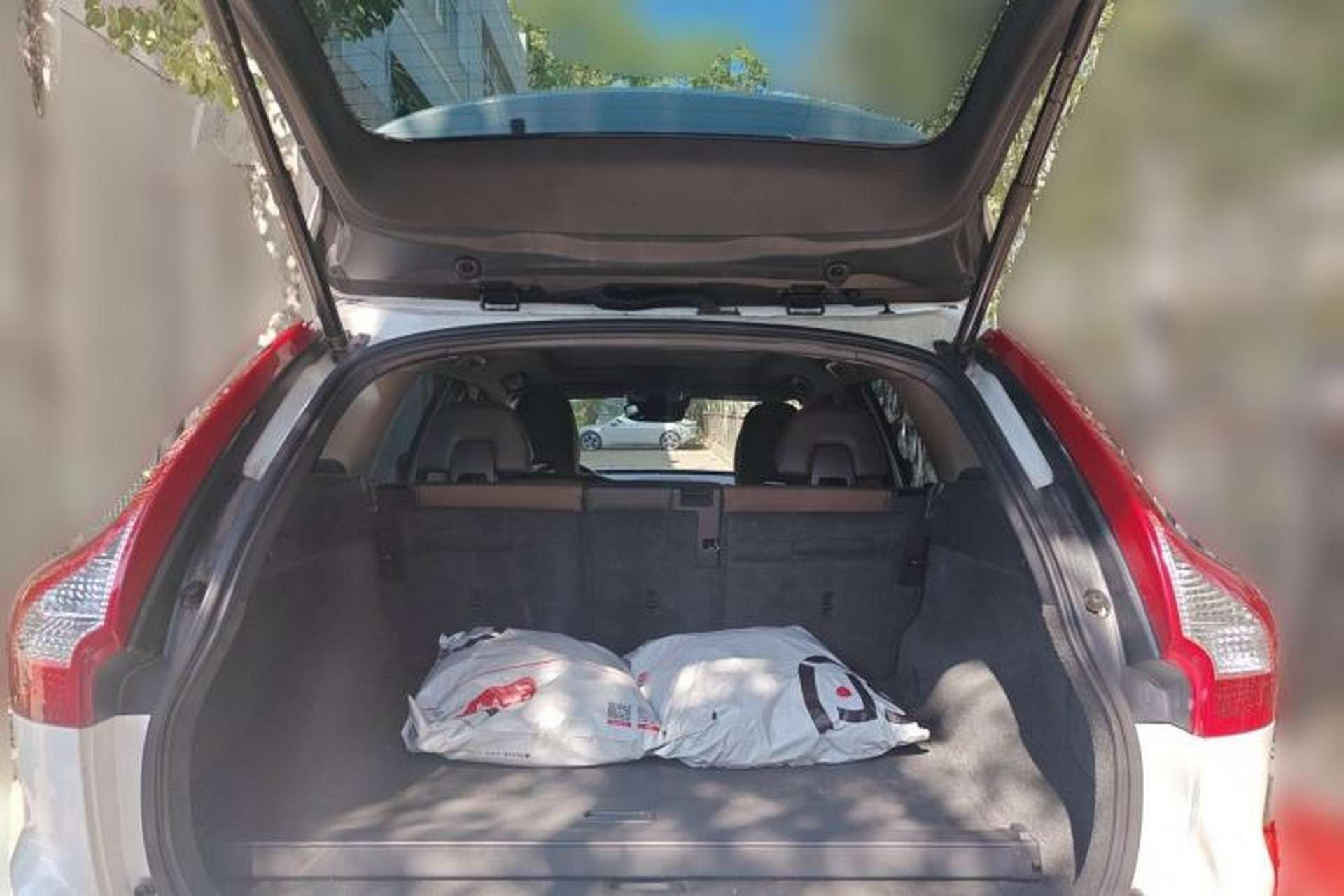 Used Volvo XC60 2015 T5 AWD Zhiyuan Edition Trunk