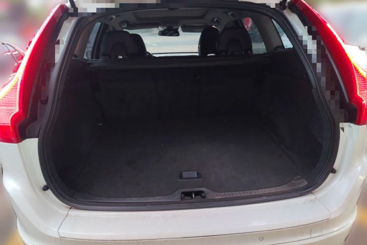 Used Volvo XC60 2015 T5 Smart Upgrade Model Trunk