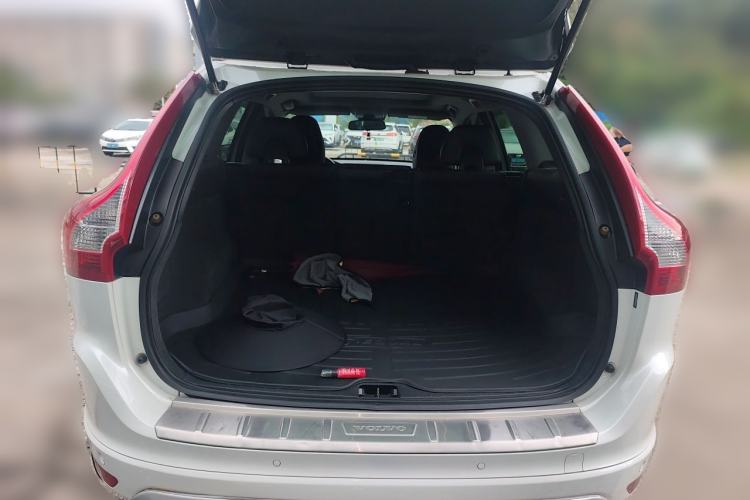 Used Volvo XC60 2015 T5 Smart Upgrade Model Trunk