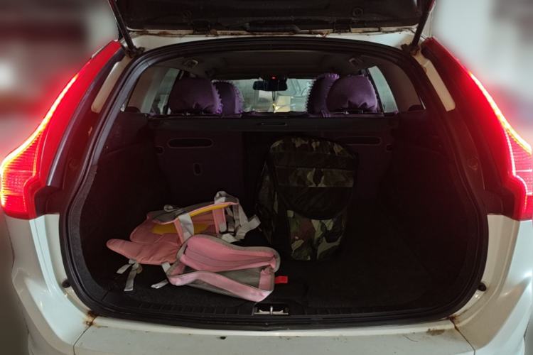 Used Volvo XC60 2015 T5 Smart Edition Trunk