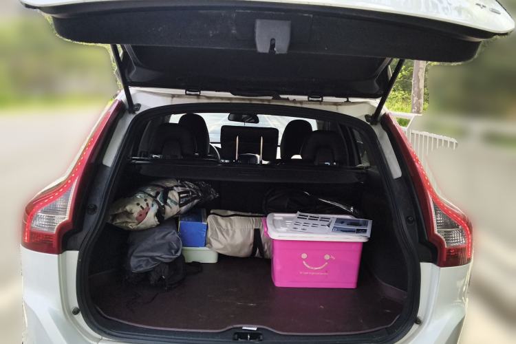 Used Volvo XC60 2015 T5 Smart Edition Trunk