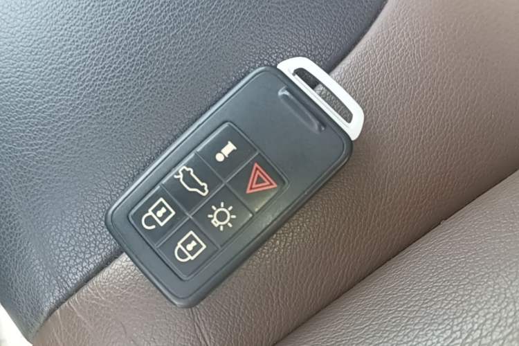Used Volvo XC60 2015 T5 AWD Zhiyuan Edition Vehicle Key