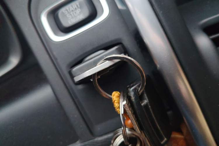 Used Volvo XC60 2015 T5 Smart Upgrade Model Vehicle Key