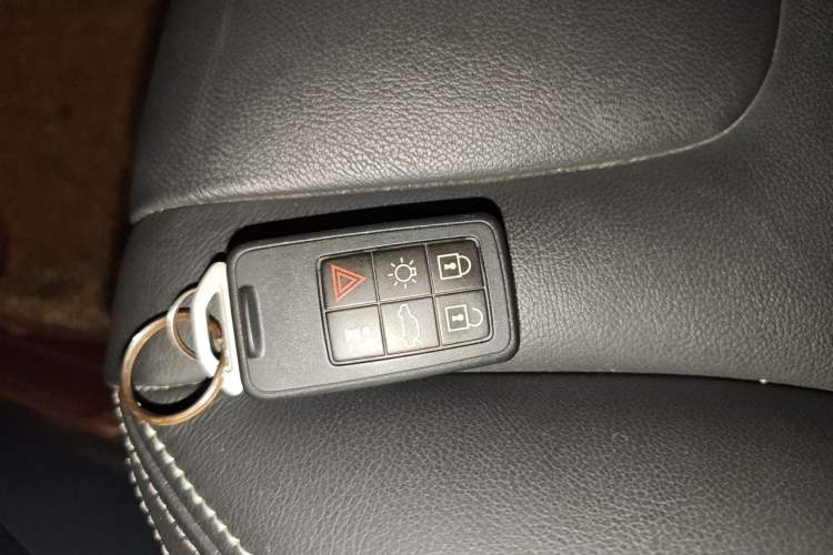 Used Volvo XC60 2015 T5 AWD Zhiyuan Edition Vehicle Key