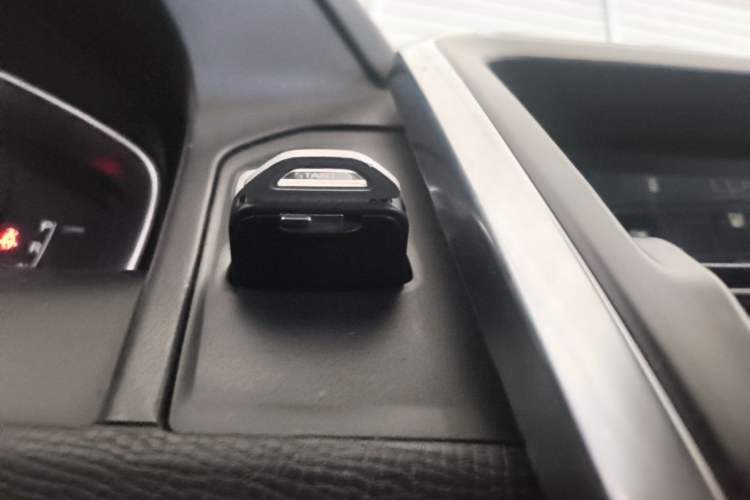 Used Volvo XC60 2015 T5 Smart Upgrade Model Vehicle Key