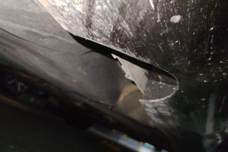 Used Volvo XC60 2015 T5 AWD Zhiyuan Edition Chassis Rear Right
