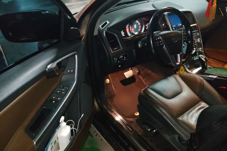 Used Volvo XC60 2015 T5 AWD Zhiyuan Edition Driver Seat