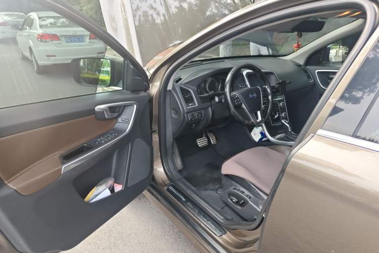 Used Volvo XC60 2015 T5 AWD Zhiyuan Edition Driver Seat