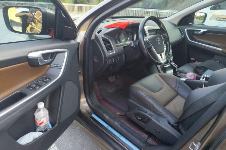 Used Volvo XC60 2015 T5 AWD Zhiyuan Edition Driver Seat