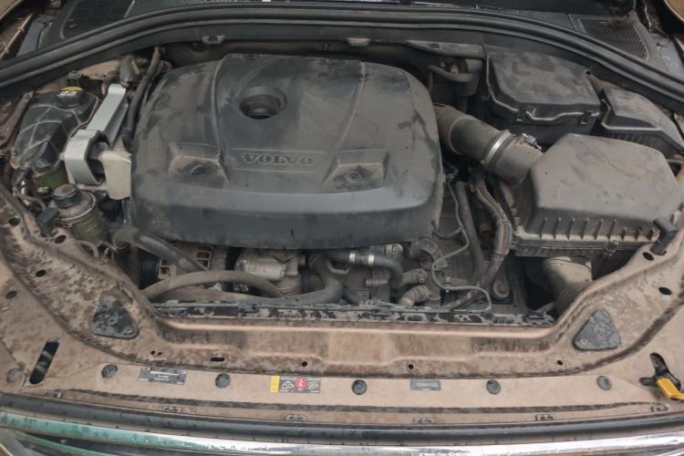 Used Volvo XC60 2015 T5 Smart Upgrade Model Engine Bay