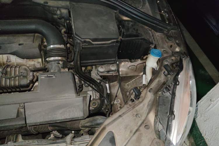 Used Volvo XC60 2015 T5 AWD Zhiyuan Edition Engine Bay Left