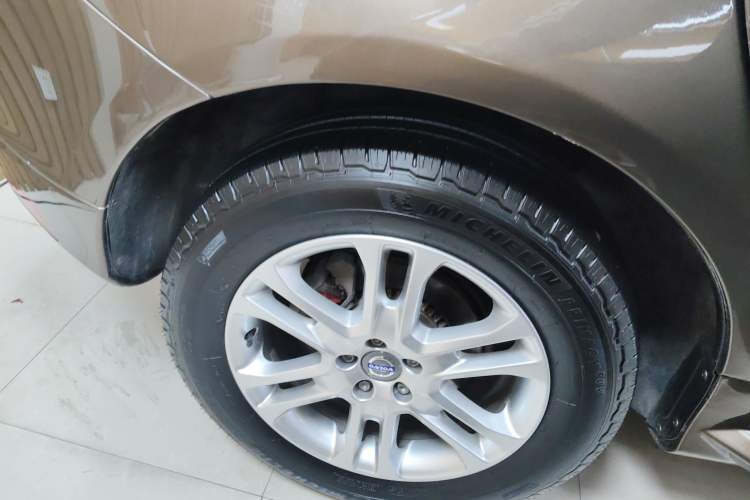 Used Volvo XC60 2015 T5 Smart Upgrade Model Exterior 5