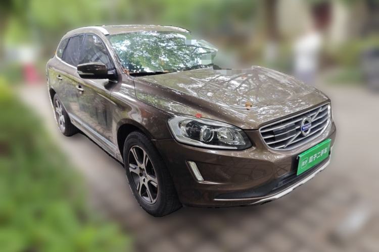 Used Volvo XC60 2015 T5 AWD Zhiyuan Edition Front Right 45 Deg