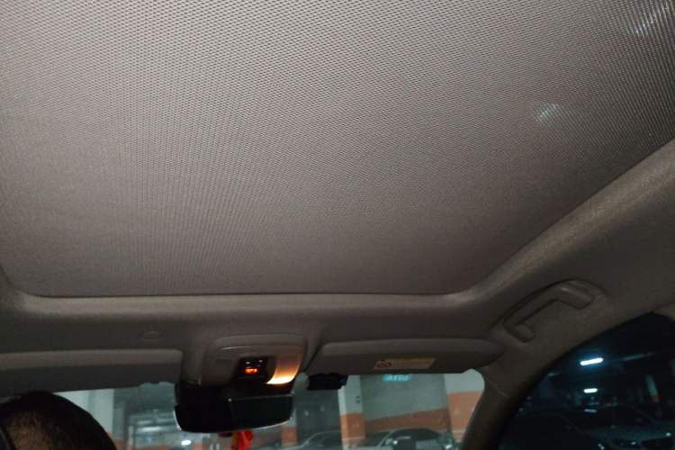 Used Volvo XC60 2015 T5 AWD Zhiyuan Edition Headliner