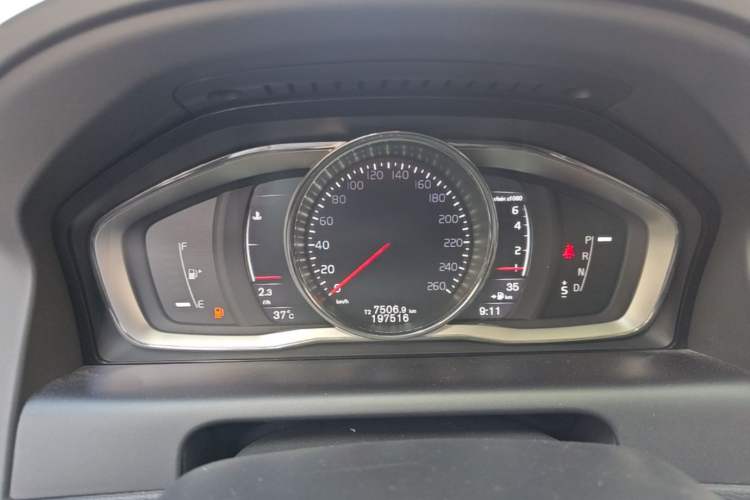 Used Volvo XC60 2015 T5 Smart Upgrade Model Instrument Cluster