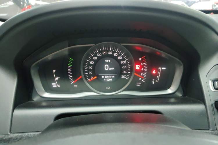 Used Volvo XC60 2015 T5 Smart Upgrade Model Instrument Cluster