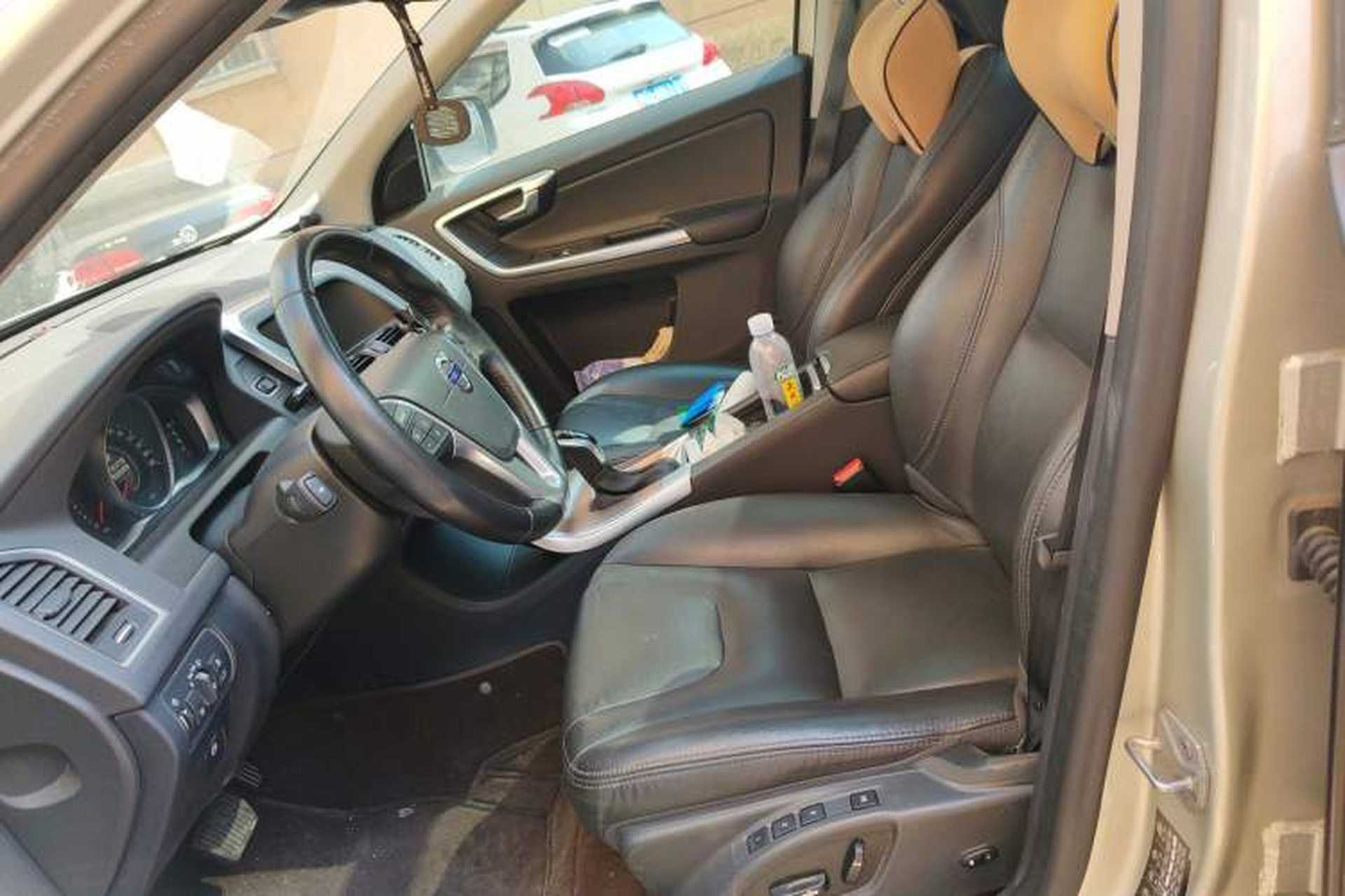 Used Volvo XC60 2015 T5 Smart Upgrade Model Left Front Seat
