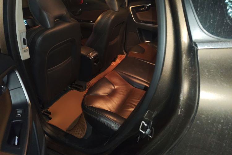 Used Volvo XC60 2015 T5 AWD Smart Drive Edition Left Rear Seat